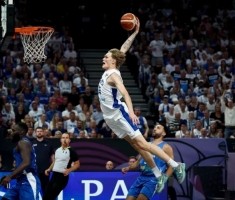 18岁高三黄毛，欧洲杯最狂球员